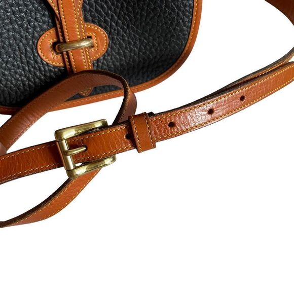 Dooney and Bourke ~Vintage ~ black with tan ~ crossbody bag ~ made in USA - Picture 7 of 12